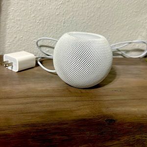 Apple mini HomePod